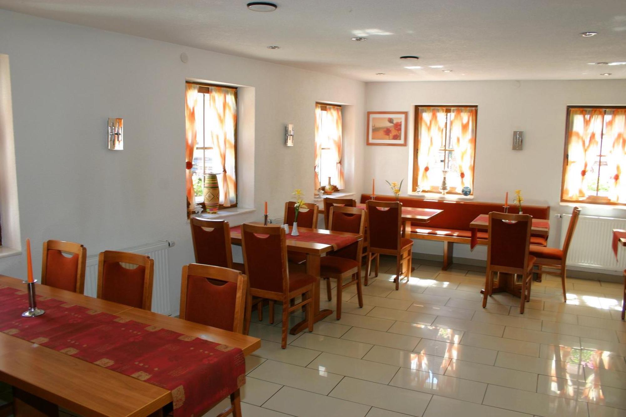 Gasthaus Traube Dettingen an der Erms ภายนอก รูปภาพ
