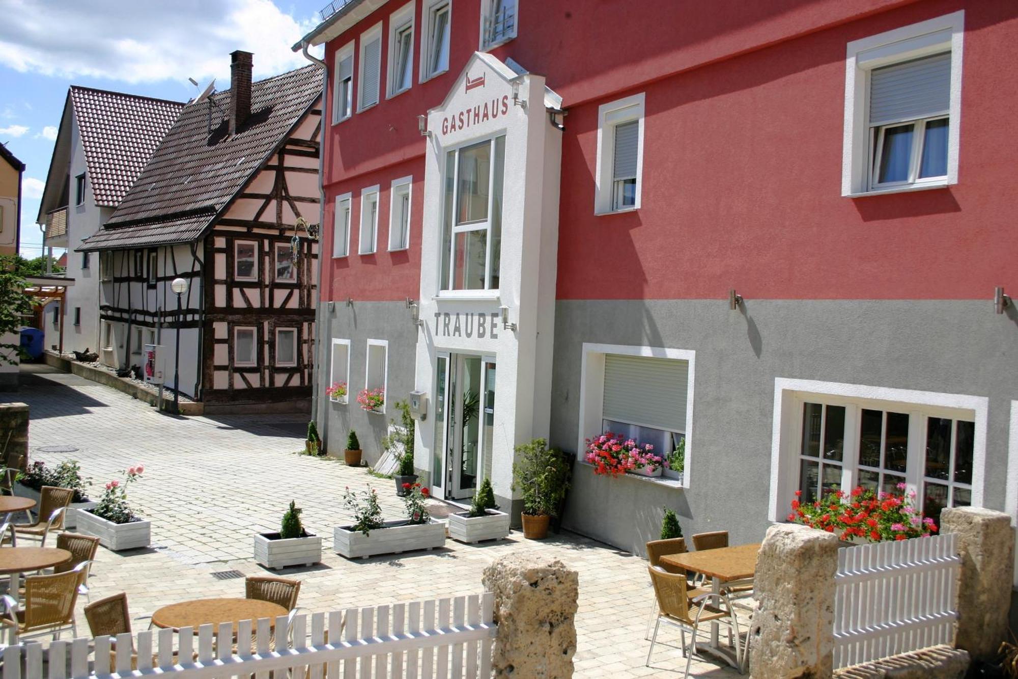 Gasthaus Traube Dettingen an der Erms ภายนอก รูปภาพ